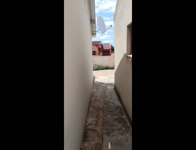 2 BEDROOM HOUSE FOR SALE IN SOSHANGUVE K